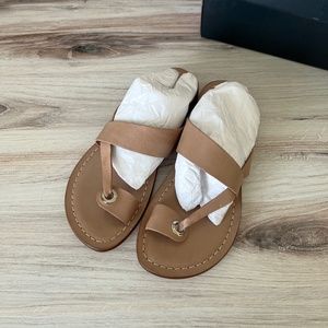 Bernardo Tia Sandal  - size 8M